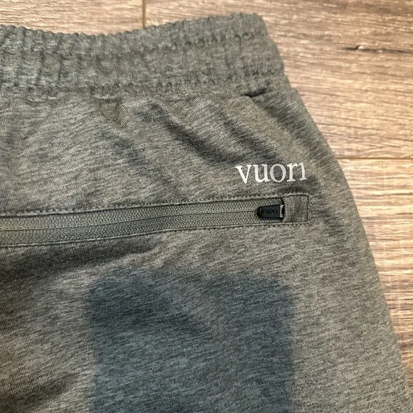 Vuori Men’s Small Sunday performance Jogger Pants Heather Green - Picture 11 of 14